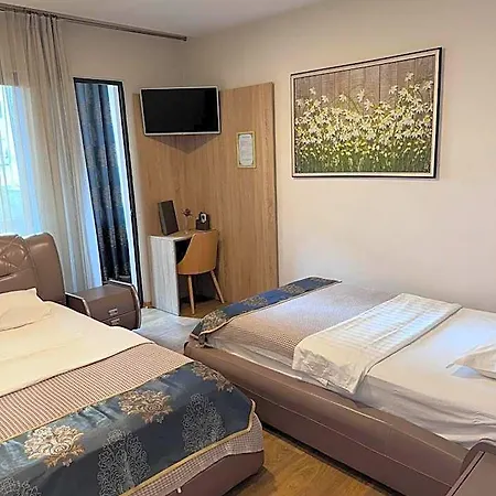 Hotell Park Tirana Babrru